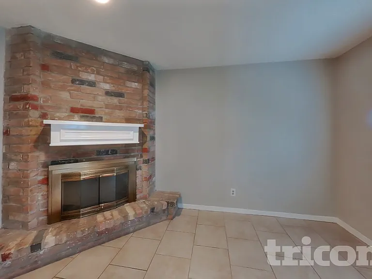 16726 Britford — Photo 2