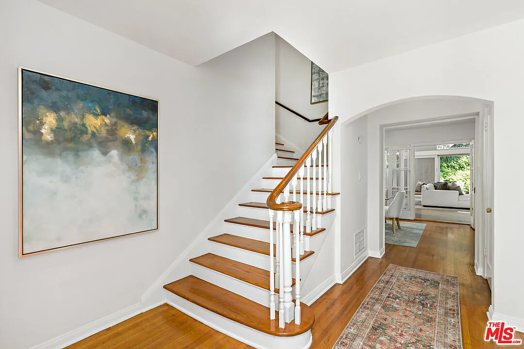 4 bed, 5.0 bath, 2756 sqft, $8,500 — Photo 2