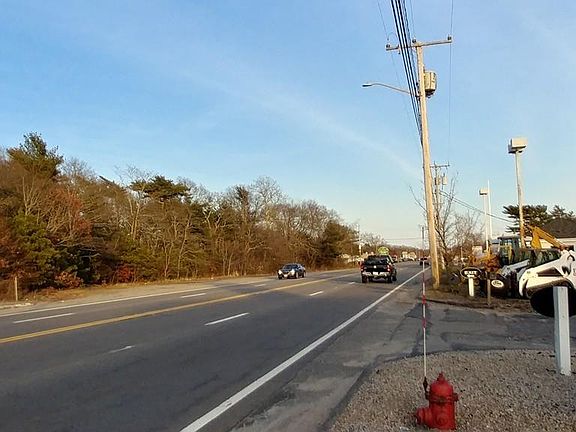 5th image of 3127 Cranberry Hwy
