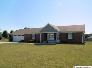108 Piper Ln, Meridianville, AL 35759