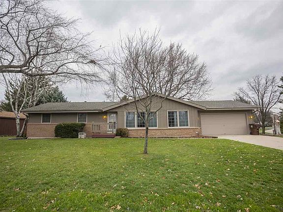 3rd image of 6218 Abington Dr