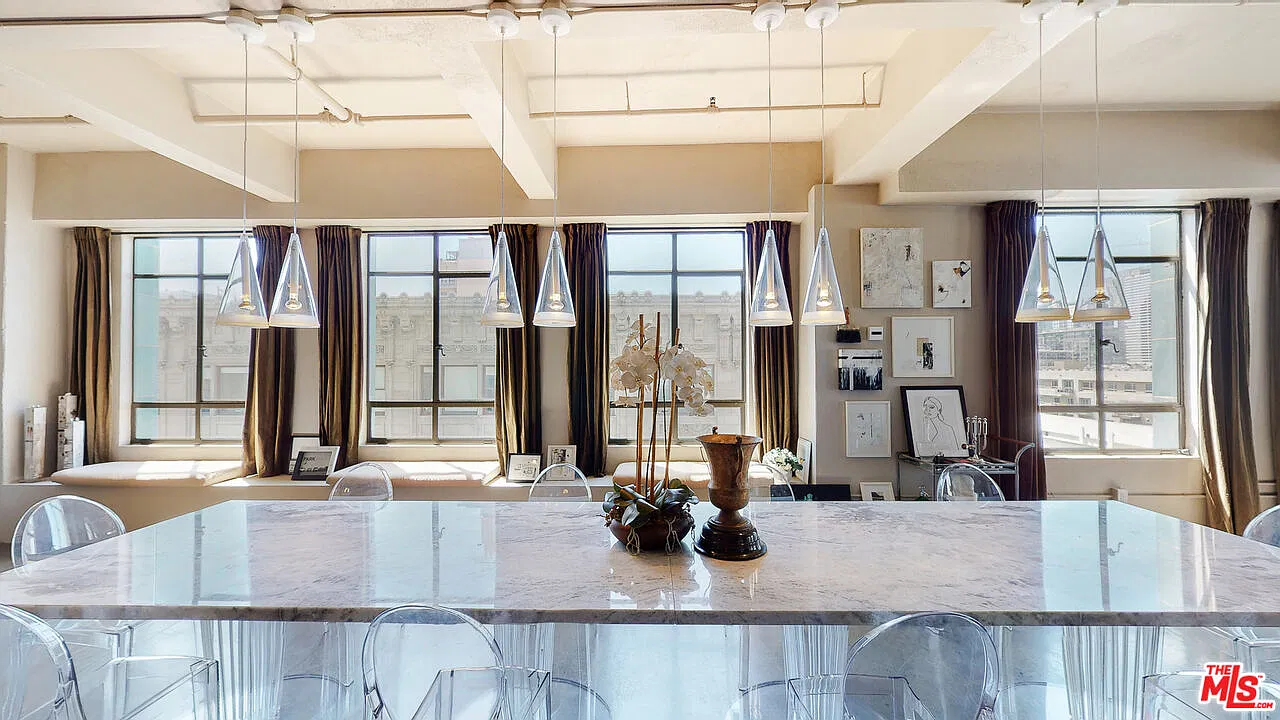 1 bed, 2.0 bath, 1540 sqft, $5,800 — Photo 3