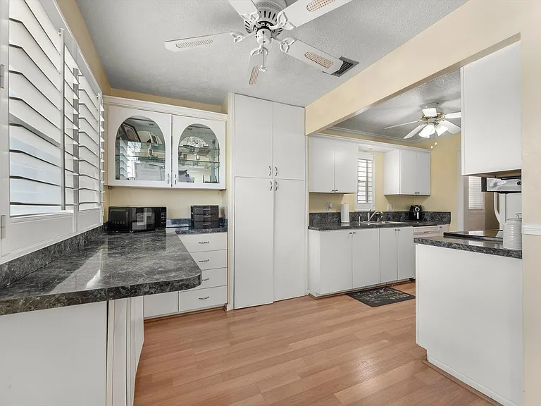 8000 Lagos De Campo Blvd #A-307 — Photo 13