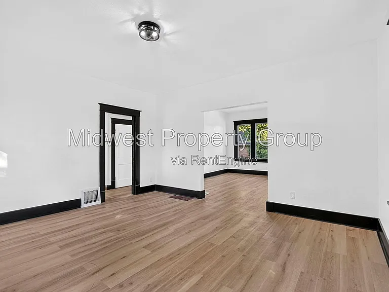 11560 Old Halls Ferry Rd — Photo 15