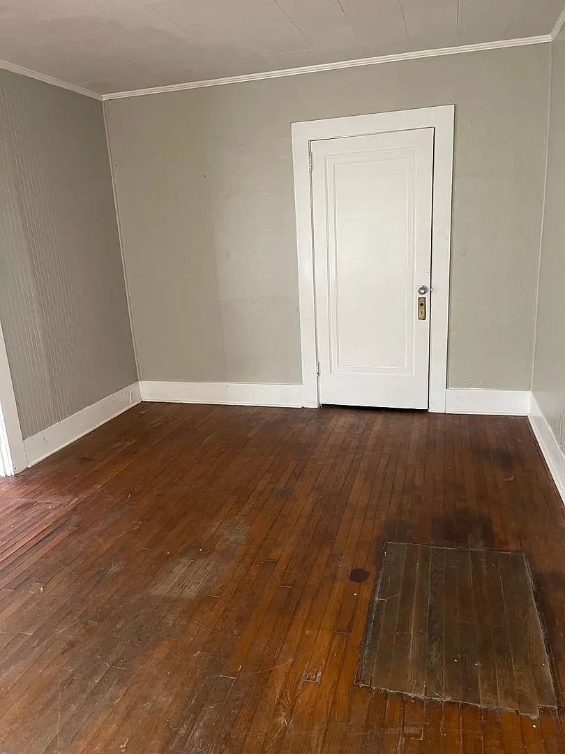 Main Street Duplex — Photo 4