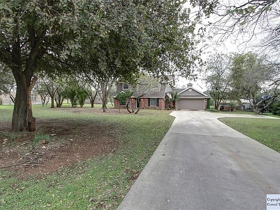 2nd image of 954 Winding Oak Dr