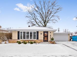 2550 Stratford Ave, Westchester, IL