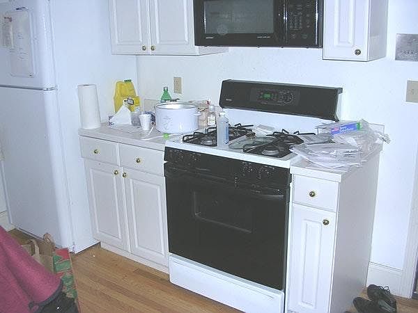 2nd image of 183 Columbia St
