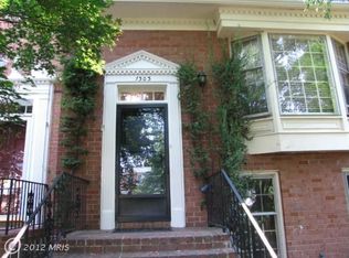 1303 S Glebe Rd, Arlington, VA 22204