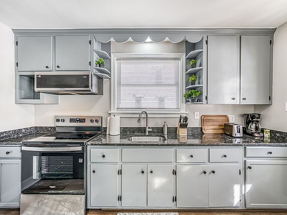 3rd image of 1417 Talbert Dr