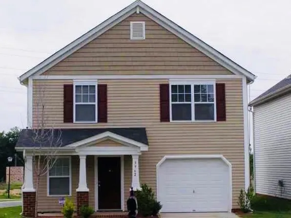 3962 Damask Dr, Charlotte, NC 28206