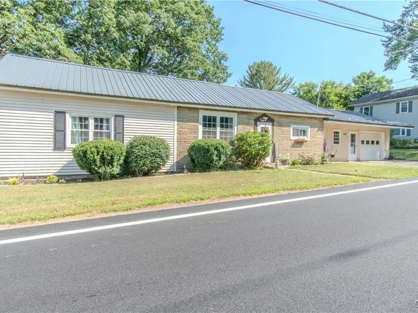 1858 Harwood Dr, Lacona, NY 13083