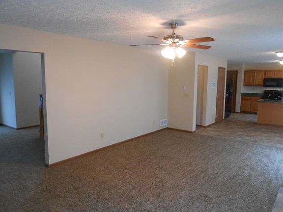 3rd image of 1761 Ashburn Dr