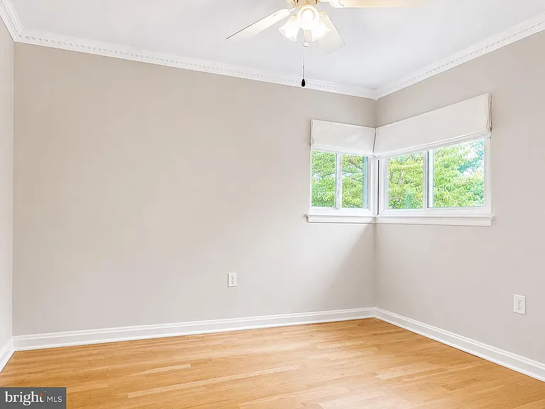 10827 Charles Dr — Photo 13