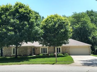 4 Hensel Ct, Carmel, IN 46033