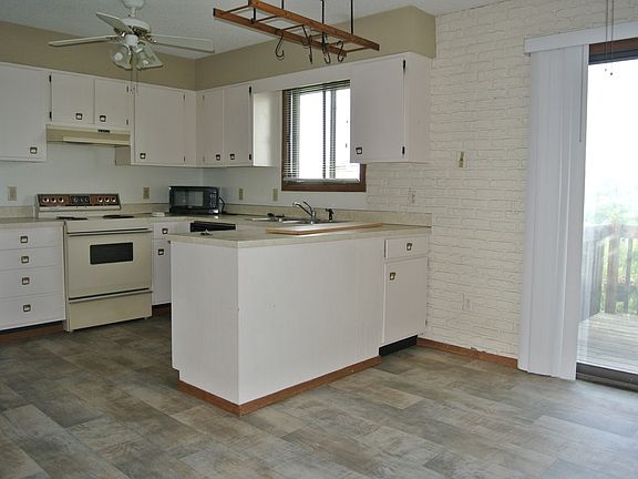 4th image of 1711 16th St NW