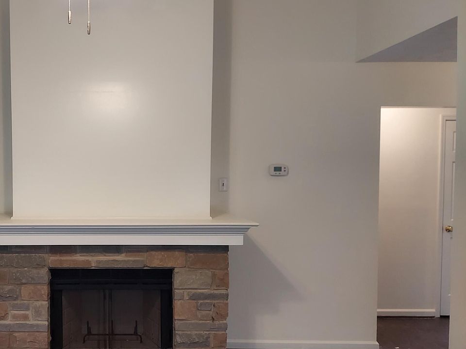 1st image of 1552 Lindy Ln