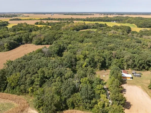 1468 F South Rd, Medora, IL 62063