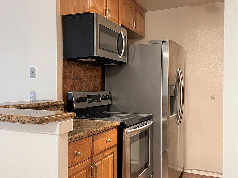 3602 W Estates Ln — Photo 10