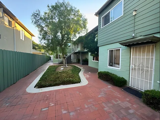 3967 Sawtelle Blvd #F — Photo 5