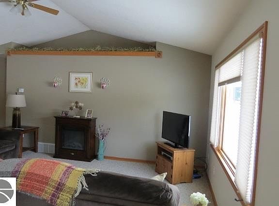 4th image of 7314 Briar Ln