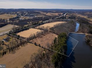 60 Frontage Rd, Ringoes, NJ 08551