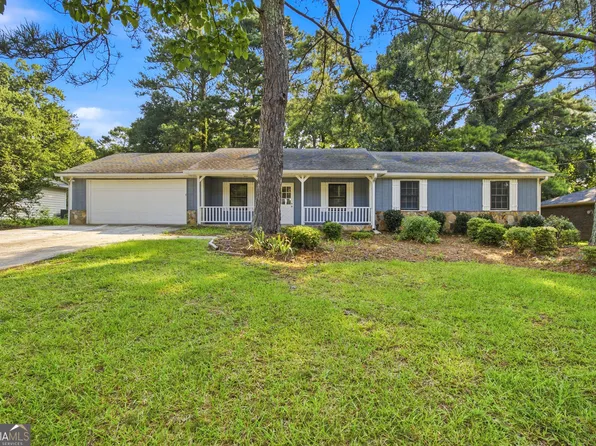 2384 Three Bars Dr, Snellville, GA 30078