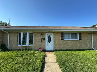 9457 Sumac Rd APT G, Des Plaines, IL 60016