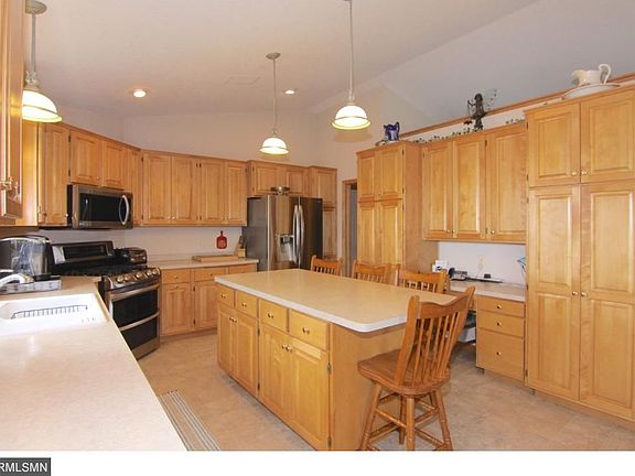 4th image of 2237 122nd St