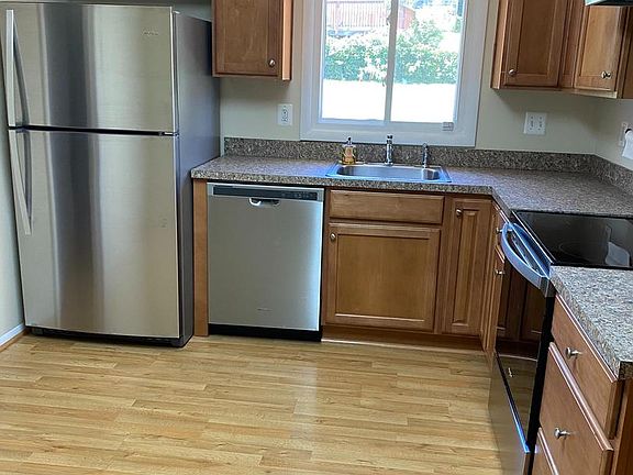 5th image of 896 Winterhaven Dr