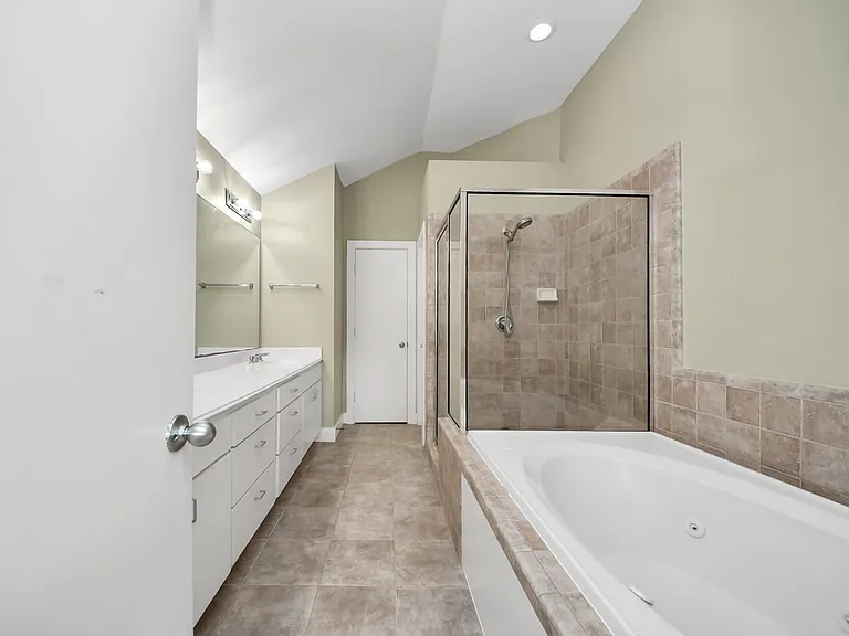 8715 Meadowcroft Dr #404 — Photo 20