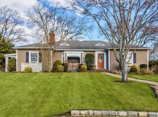 157 Cabot Rd, Massapequa, NY 11758