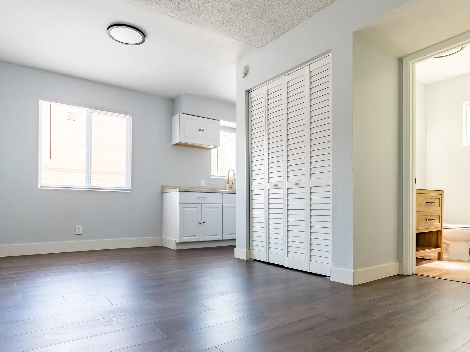2 bed, 1.5 bath, 960 sqft, $1,250 — Photo 4