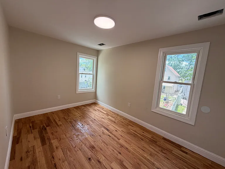 141 Eaton Pl #2A — Photo 5