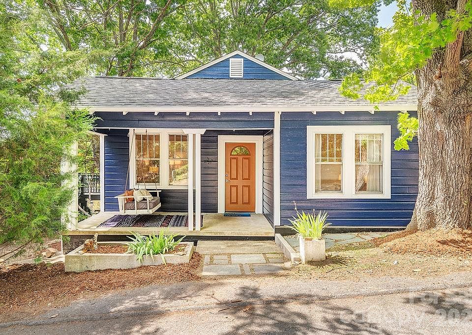 1st image of 33 Green Oak Rd