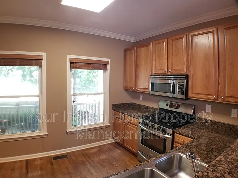 164 Fulton Way SE — Photo 11