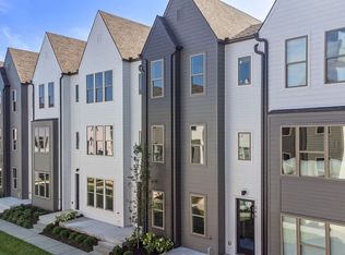 328 E Village Ln, Nashville, TN 37216
