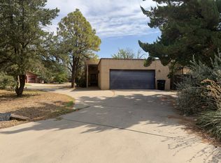 2607 Bay Meadows Dr, Roswell, NM 88201
