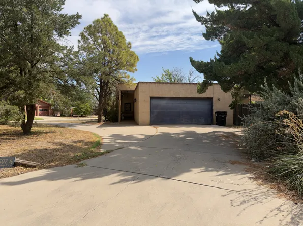 2607 Bay Meadows Dr, Roswell, NM 88201