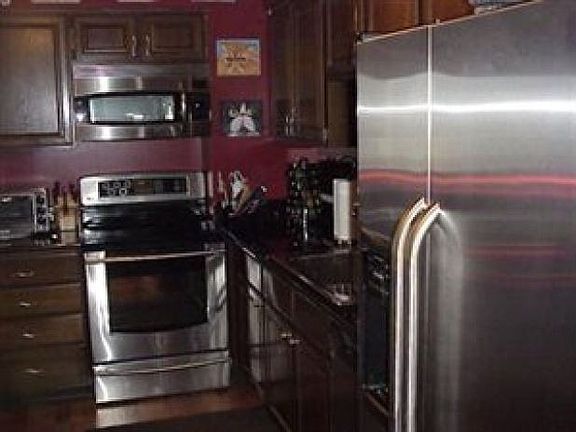 3rd image of 12500 Edgewater Dr APT 1507