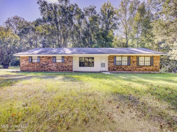 1060 Holt Dr, Port Gibson, MS 39150