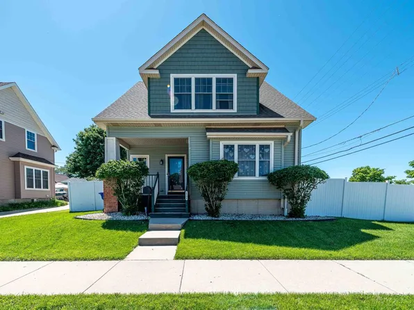 6500 16th AVENUE, Kenosha, WI 53143