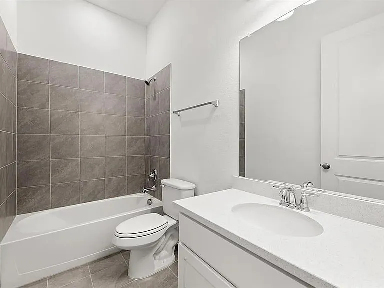 2207 Adena Springs Dr — Photo 25