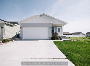539 Kenneth Dr, Grand Island, NE 68803