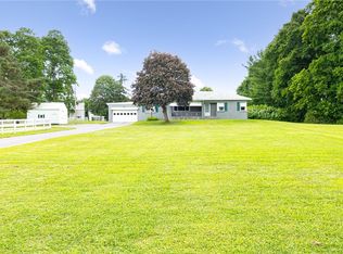 862 Marshall Rd, Rochester, NY 14624