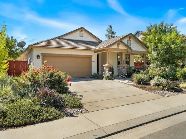 925 Lighthouse Dr, West Sacramento, CA 95605