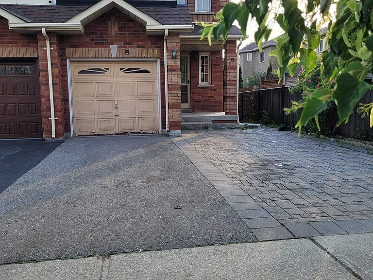 124 Lindenshire Ave #UPPER — Photo 1