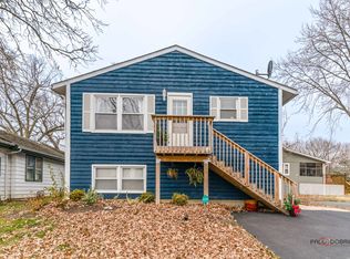 28 Rushmore Rd, Fox Lake, IL 60020