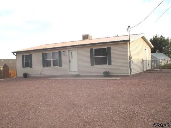 200 1st St, Coal Creek, CO 81221