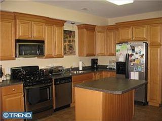 3rd image of 13675 Philmont Ave Unit 43